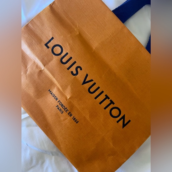 Louis Vuitton Merchandise Bag - Picture 2 of 8
